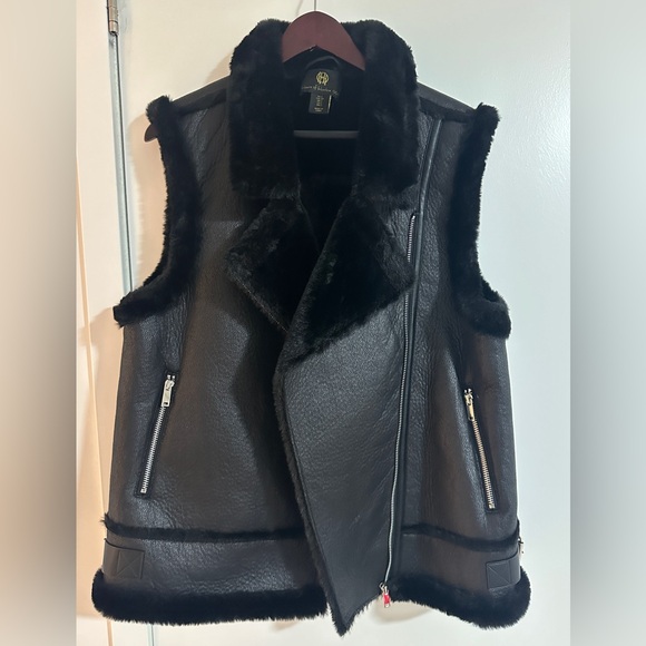 House of Harlow 1960 Sherpa Black Vest - Size Small - Picture 1 of 5